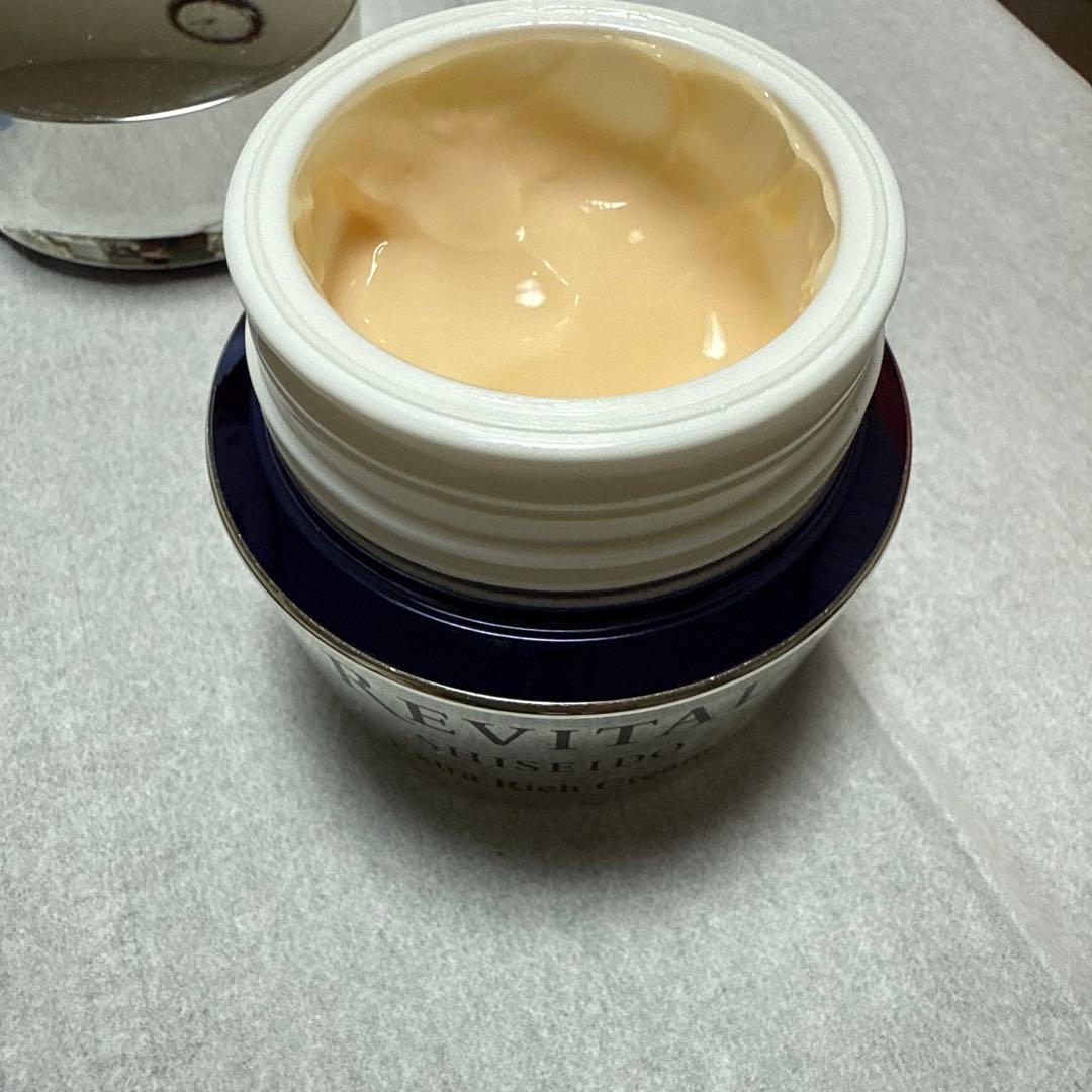 リバイタル　エクストラリッチクリーム　58g の残り　資生堂
