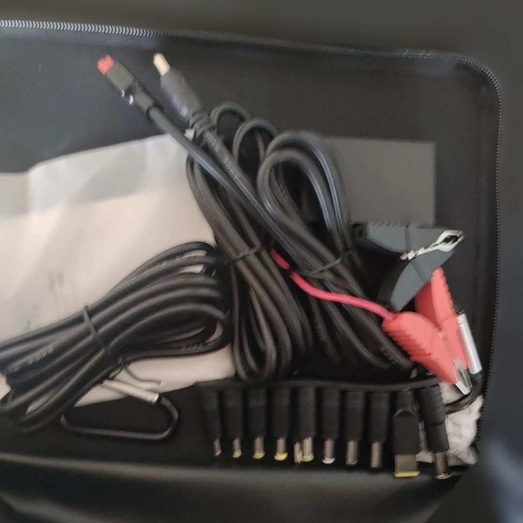 Aukey ポータブルソーラーパネル