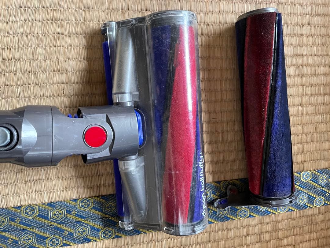 Dyson CY24 キャニスター掃除機 本体と古いヘッドローラー付き