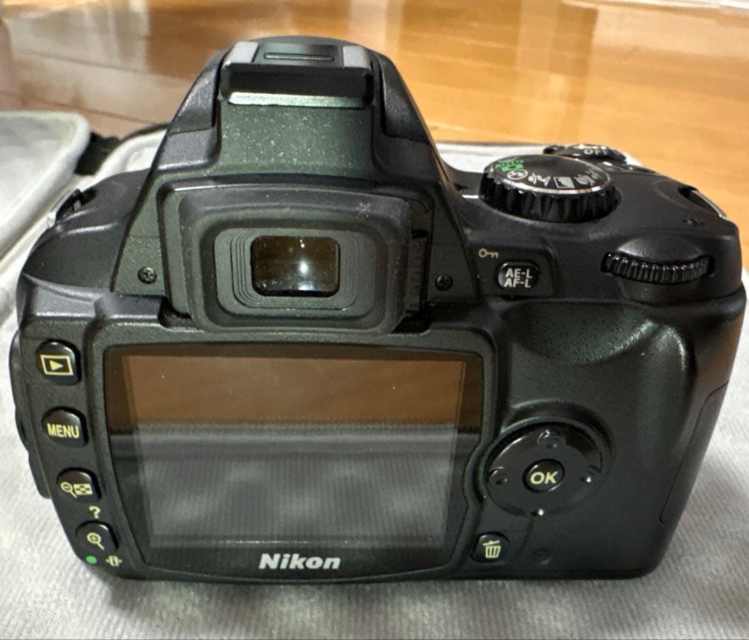 Nikon D40デジタル一眼レフカメラ、ダブルズームキットII
