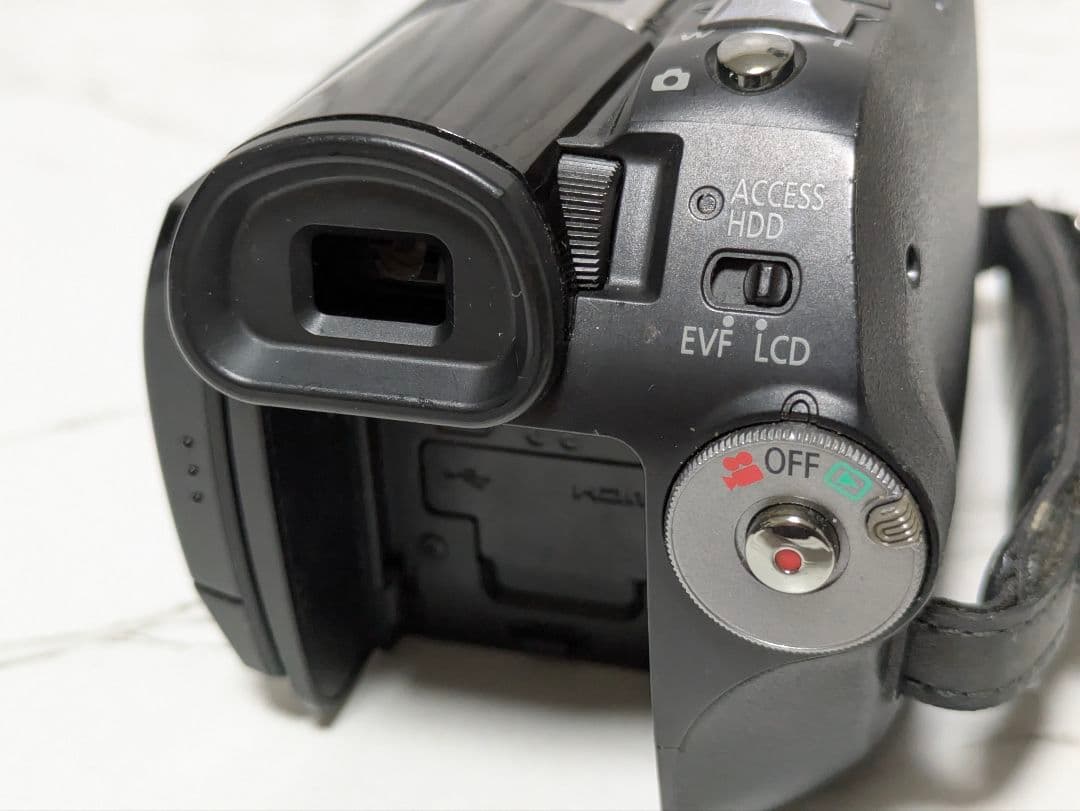 Panasonic　HDC-HS100　HDD内蔵 60GB