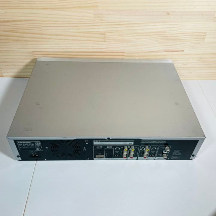 Panasonic DIGA DVD.VHS 一体型デッキ　DMR-E70V
