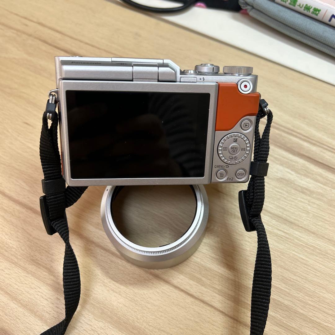 デジタルカメラ LUMIX G DC-GF9W