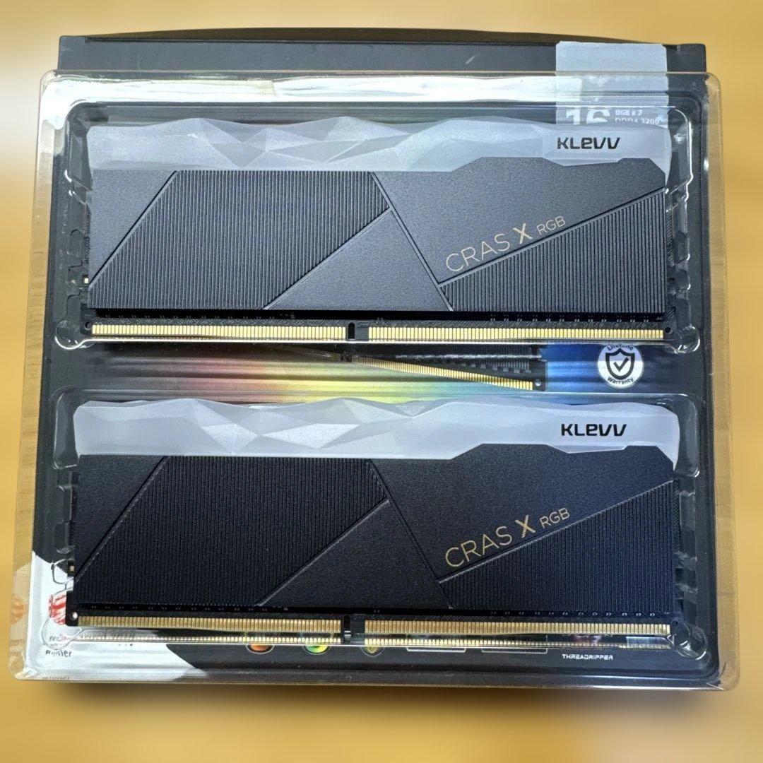 KLEVV CRAS X RGB DDR4 3200 メモリー 16GB