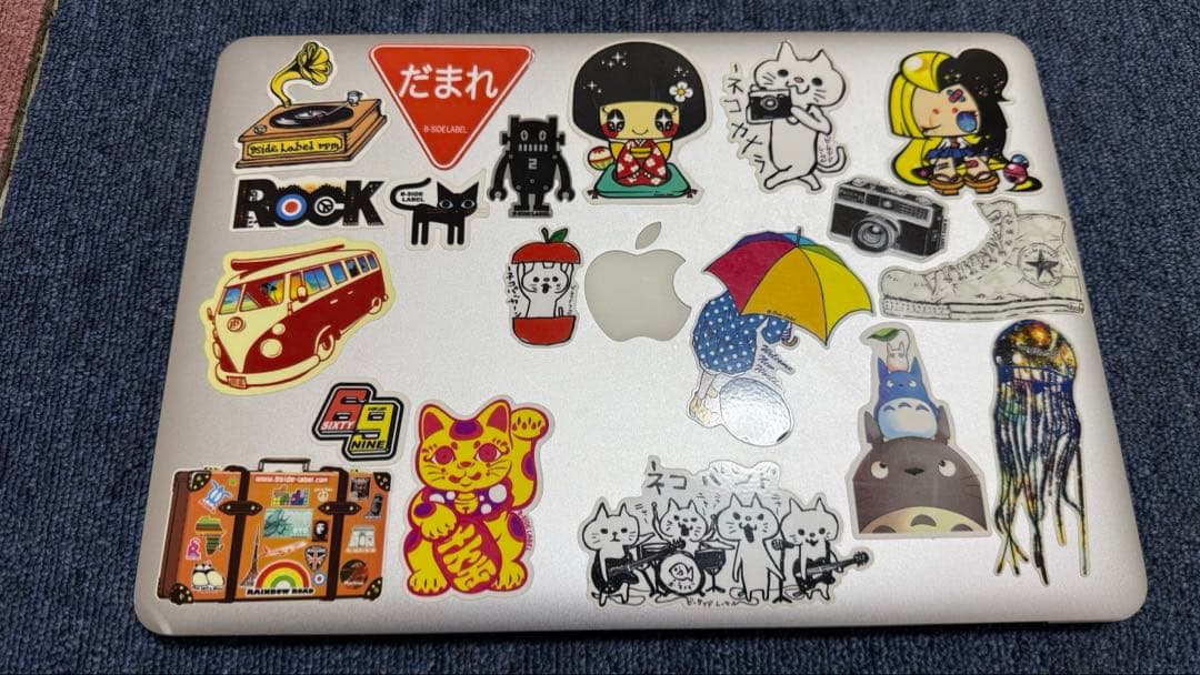 MacBook本体 Macbook air 2013 4GB intel core 15