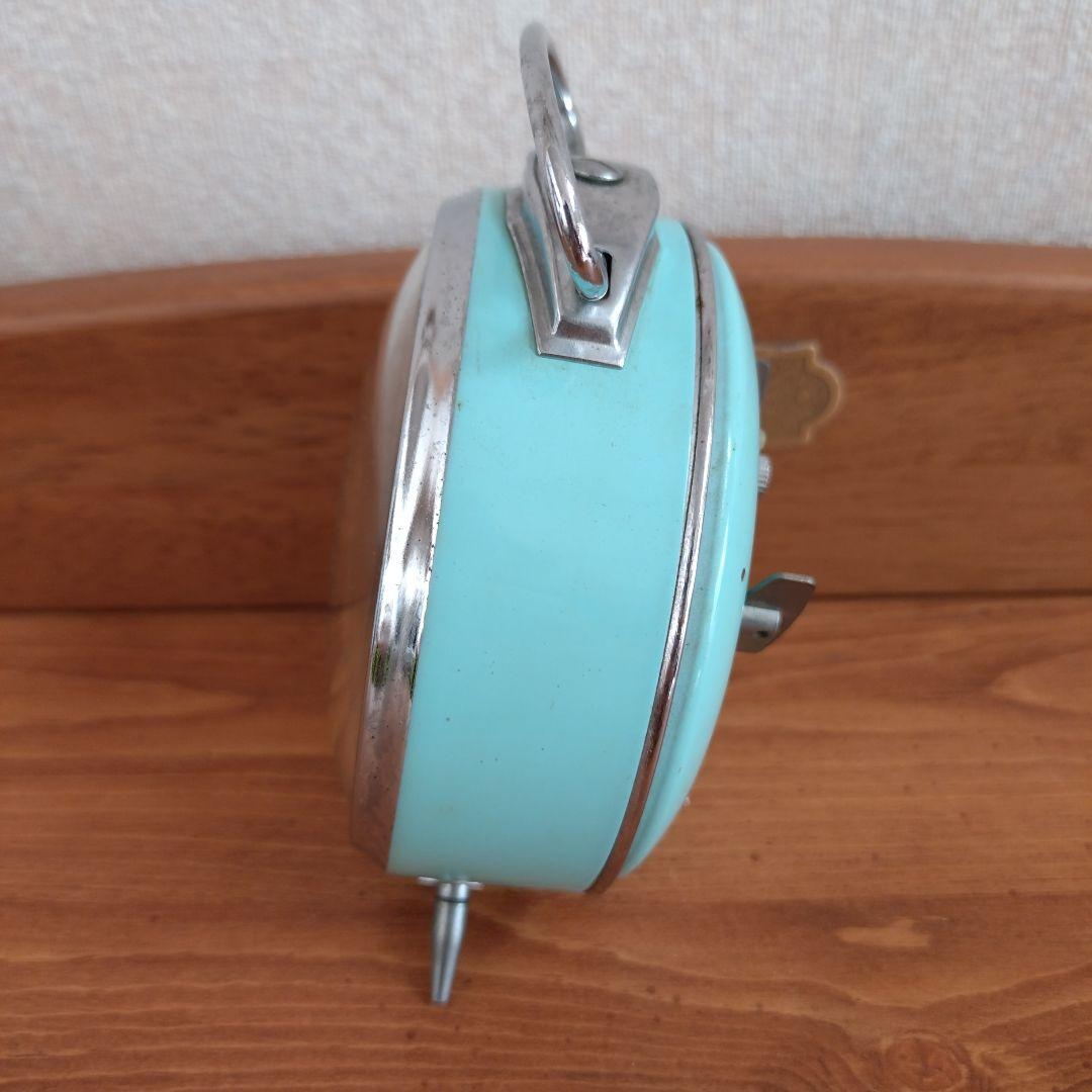 昭和レトロ　ミントグリーン　ぜんまい式　置時計　 アラーム付き