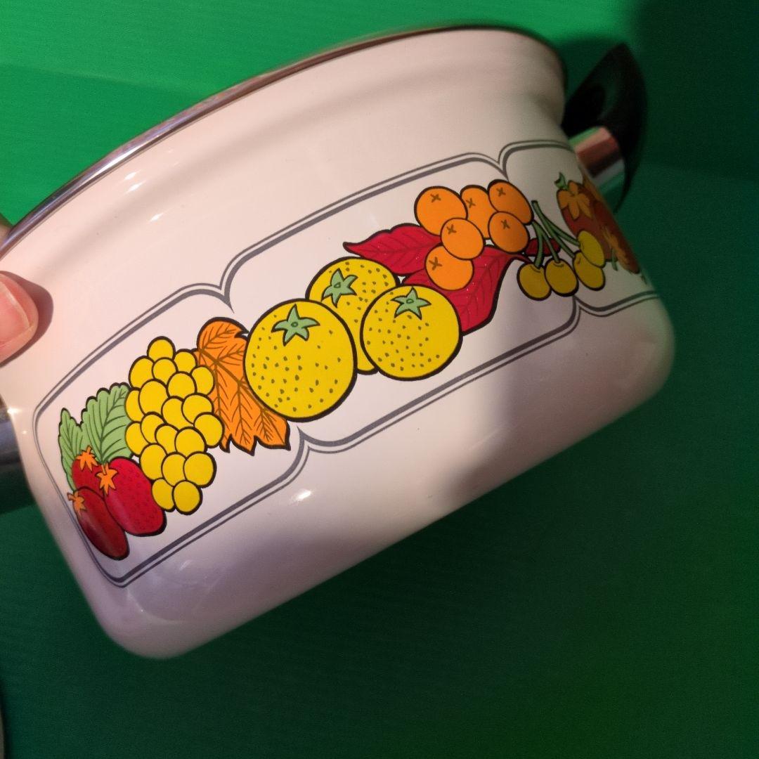 昭和レトロ　野菜柄　ホーロー鍋　デッドストック