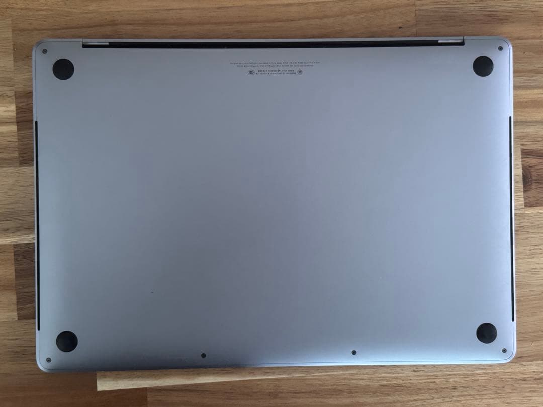 MacBook Pro 15インチ 2017 i7 / 充電器なし