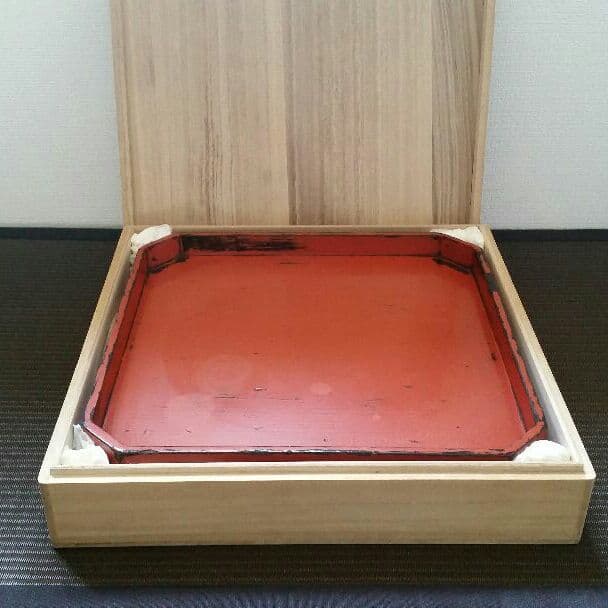 桃山時代　根来　脚付隈切膳　合箱　Momoyama Negoro tray