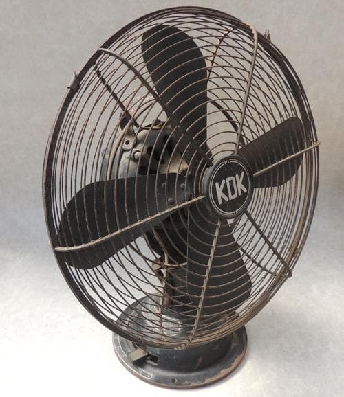 時代物 レトロ扇風機 【KDK 川北電気製作所】 ジャンク 4枚羽根　重さ約8㎏