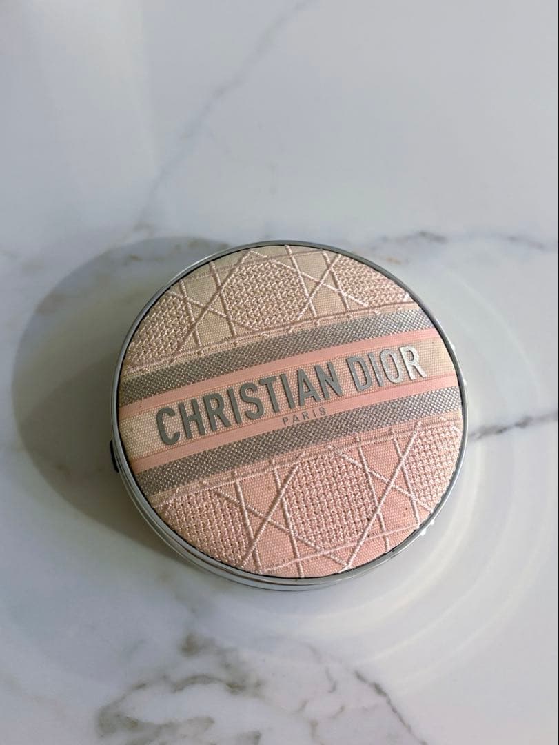Dior スキンフォーエバー トーンアップ グロウクッション02 ライラック