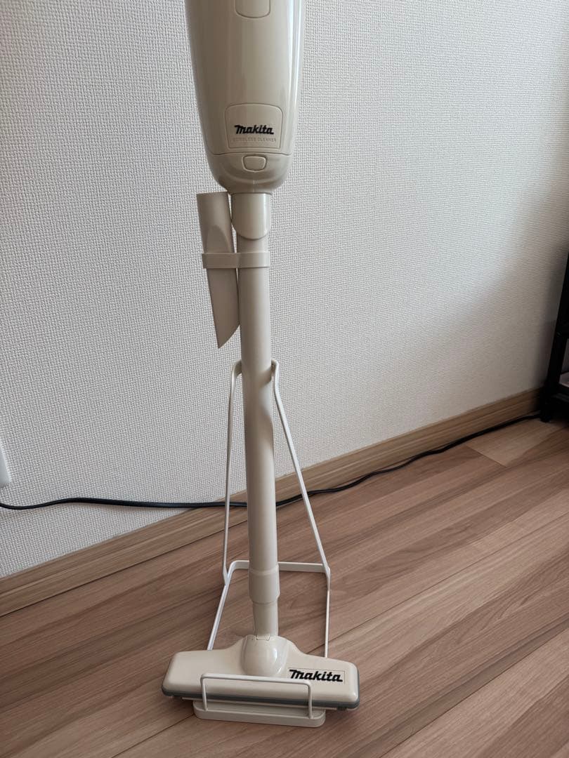 ⭐︎美品⭐︎マキタ スティッククリーナー　コードレス掃除機