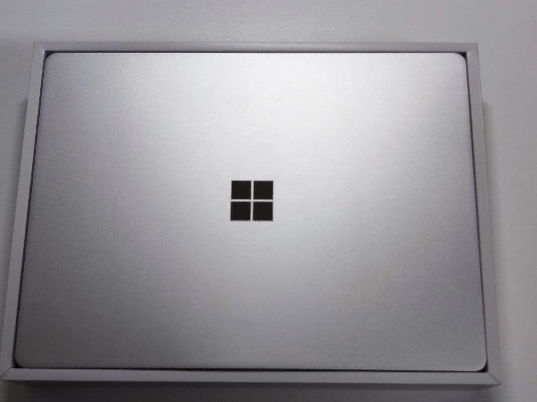 Microsoft Surface Laptop Go 2 本体 Core i5