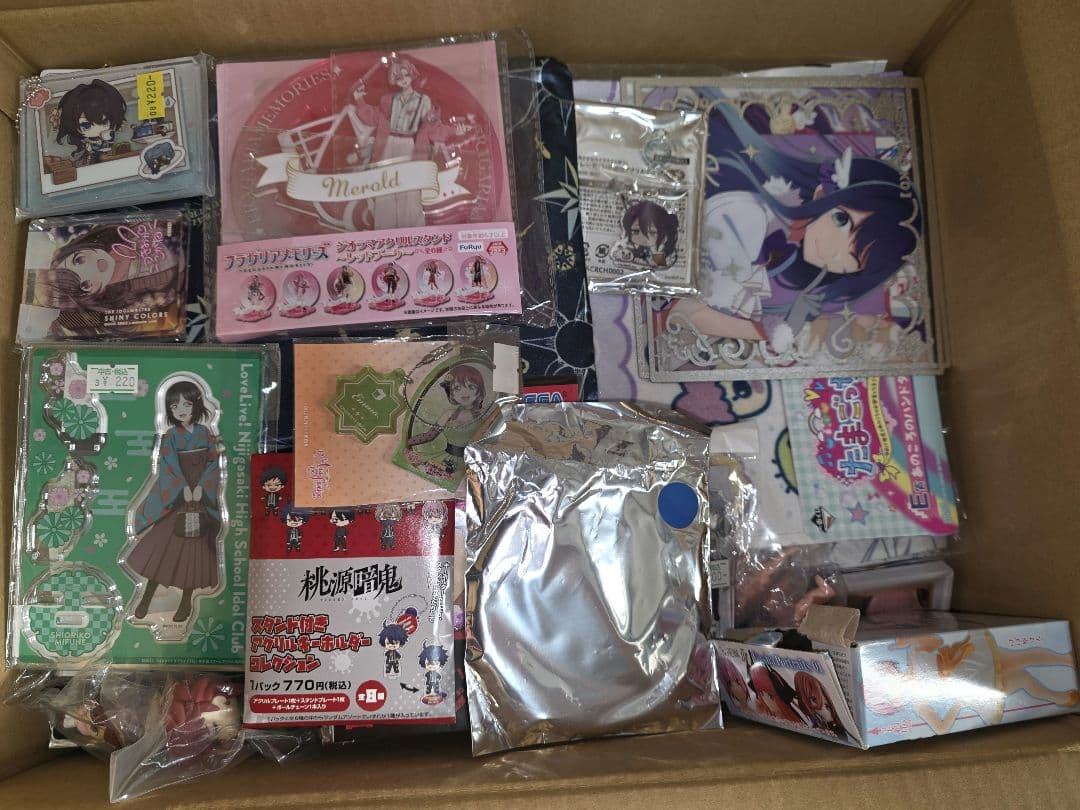 アニメ　ゲームグッズまとめ　125点