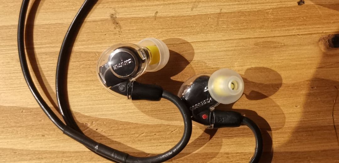 イヤホン SHURE KSE1500