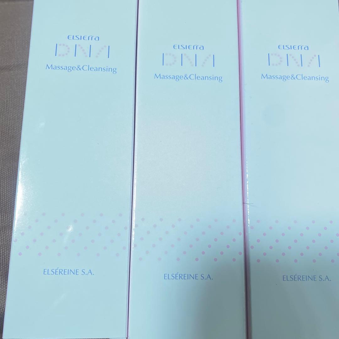 エルセラーン　DNA マッサージ＆クレンジング　４本定価4400円　￼