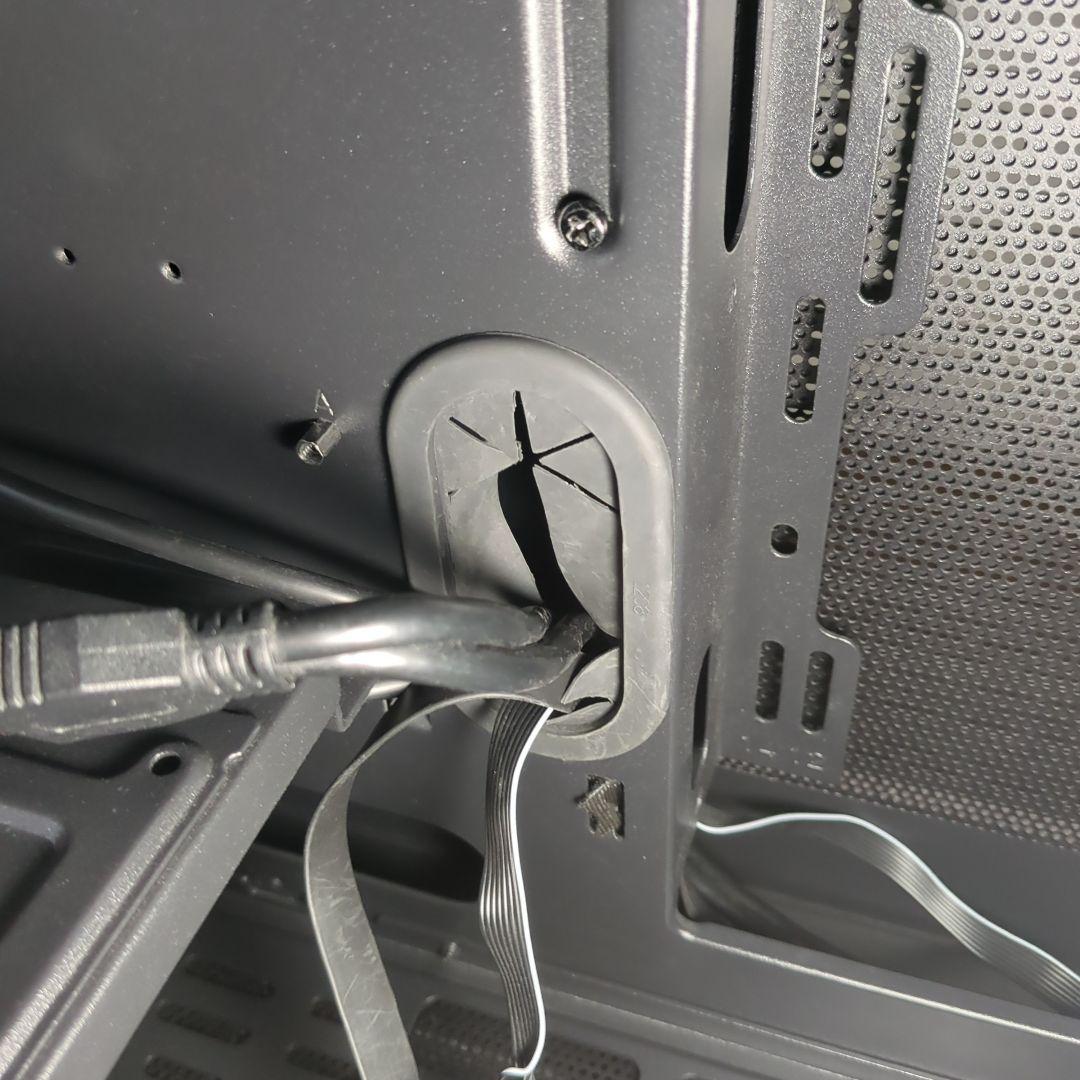 Core P6 TG PCケース Thermaltake