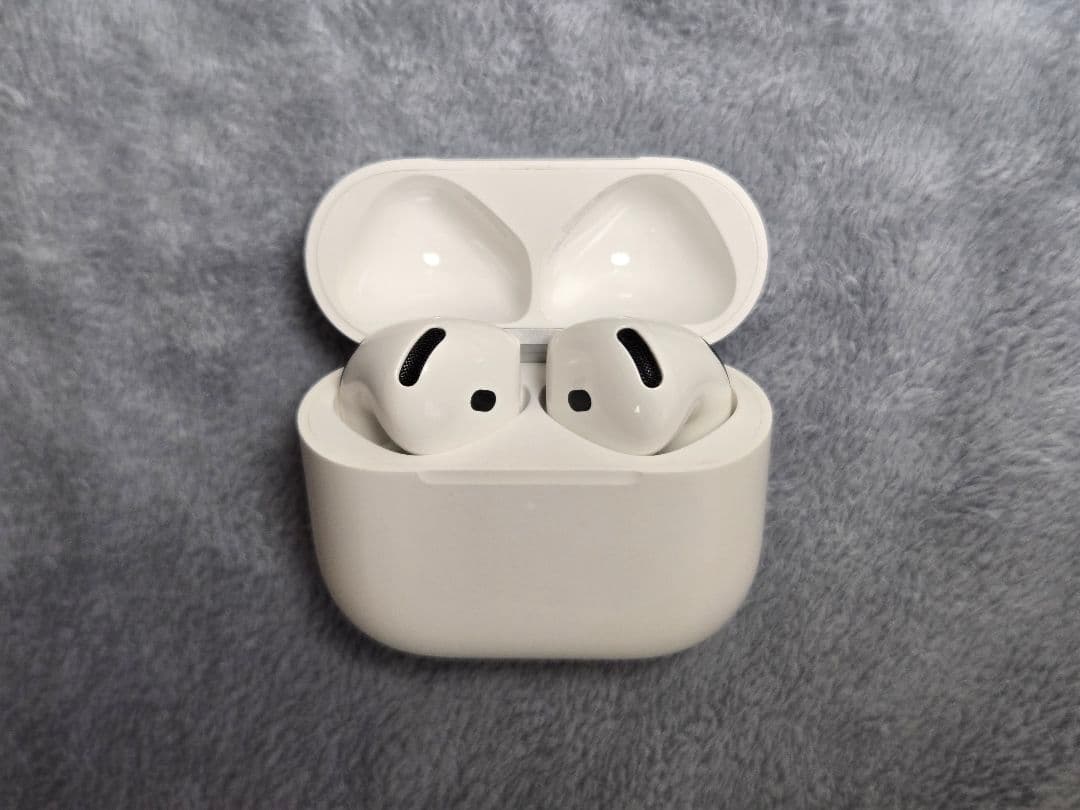 Apple AirPods4 (ANC) ノイキャンあり A3055 美品