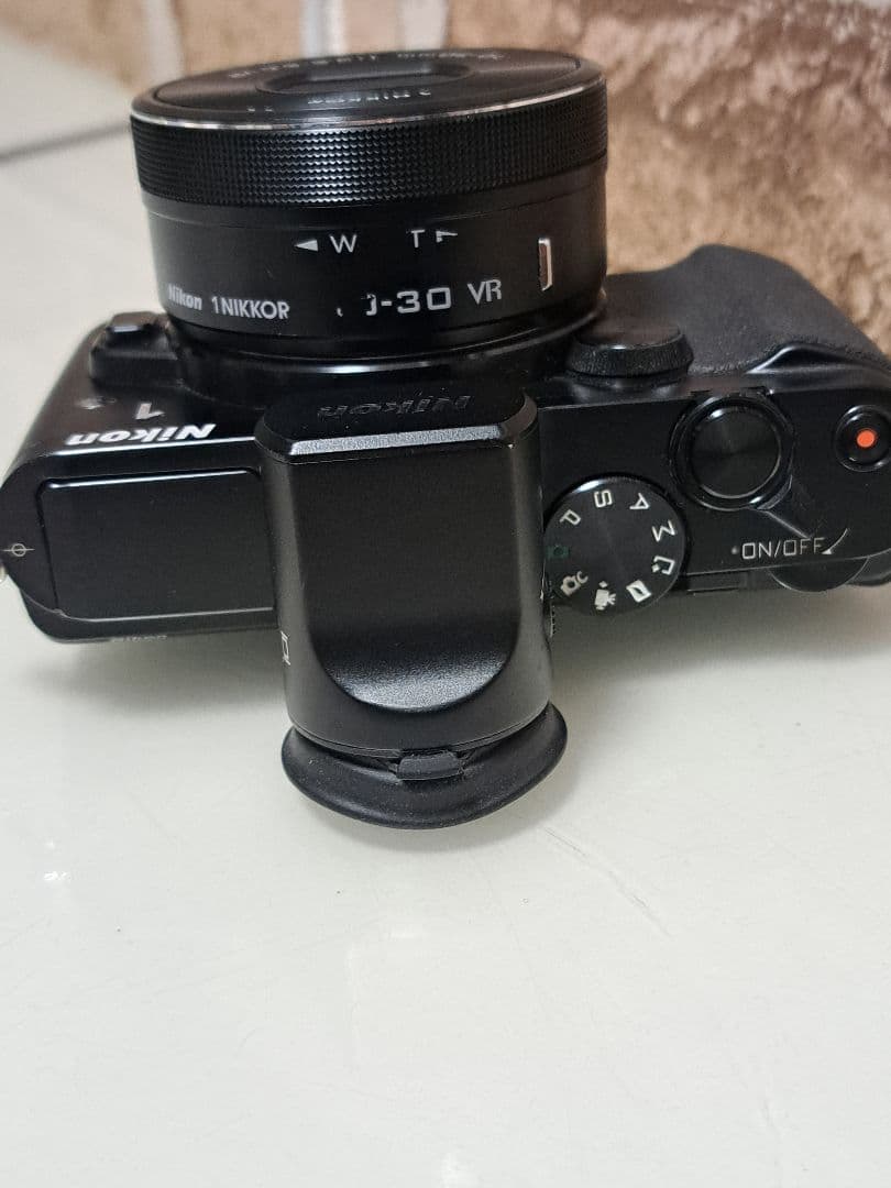 Nikon 1 V3 ミラーレス10-30mm 30-110mmレンズ付【難有】