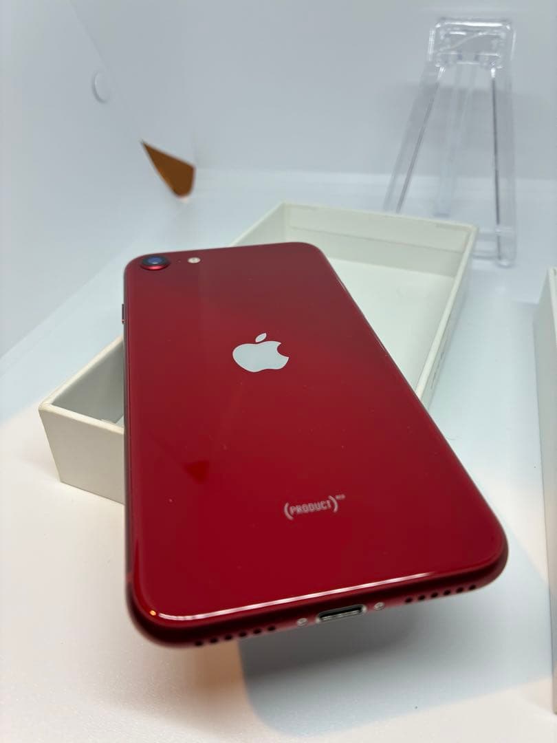 iPhone SE 第3世代 64GB RED SIMフリー美品バッテリー96%