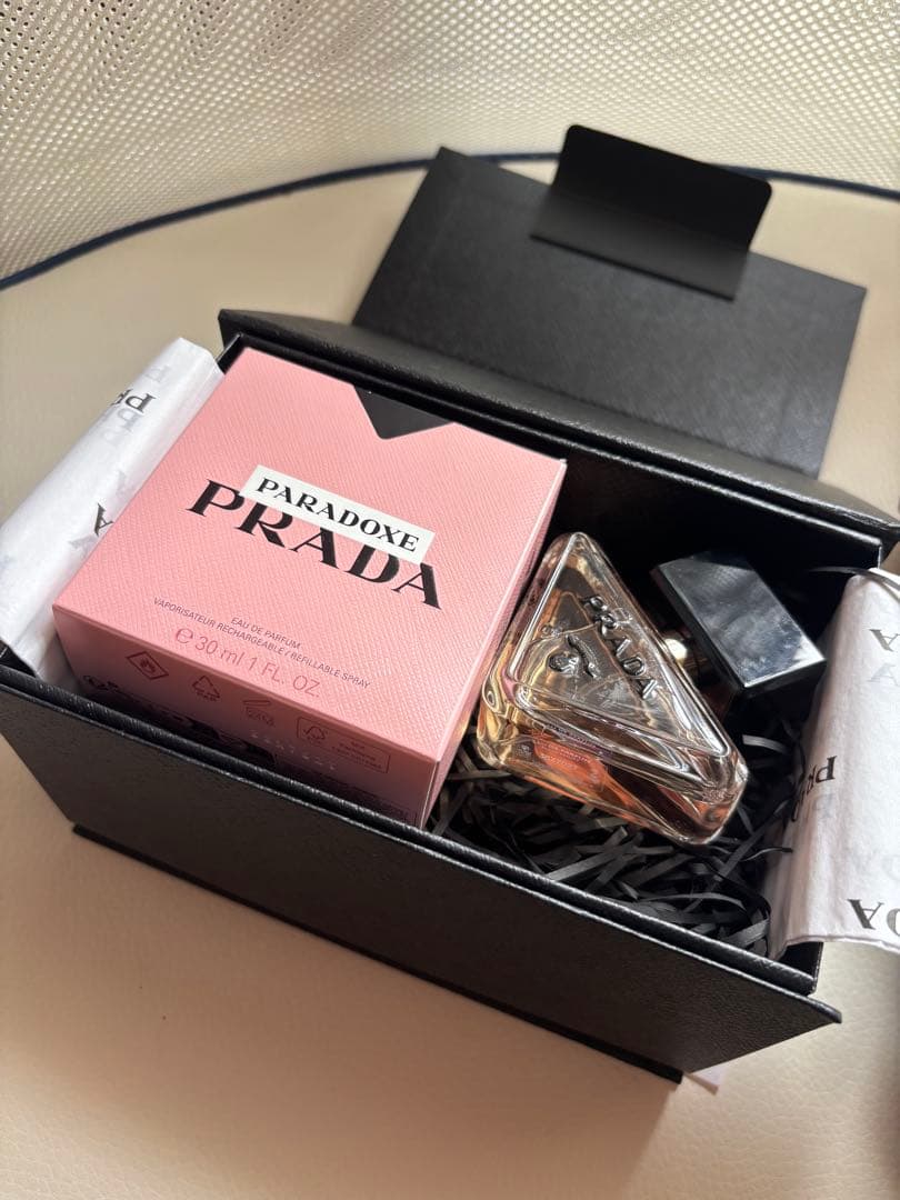 PRADA PARADOXE 香水 30ml ギフトボックス入り