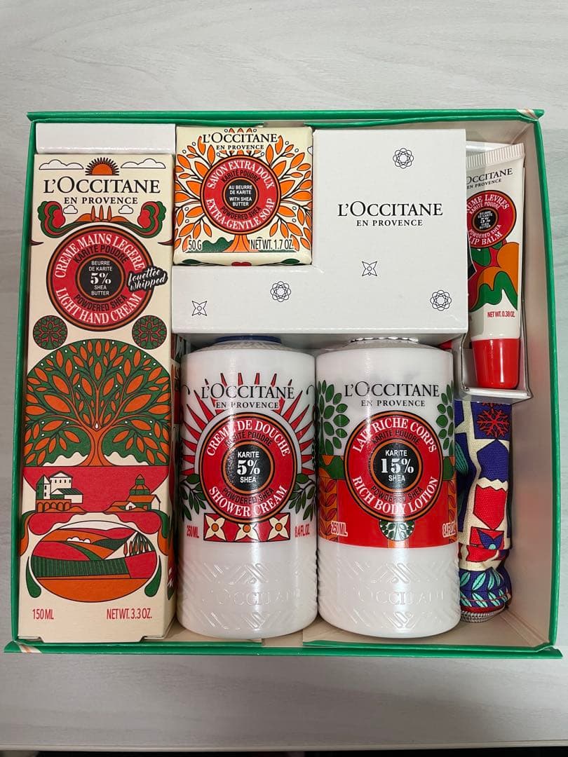 L'OCCITANE ルミナスパウダー シア コンプリート