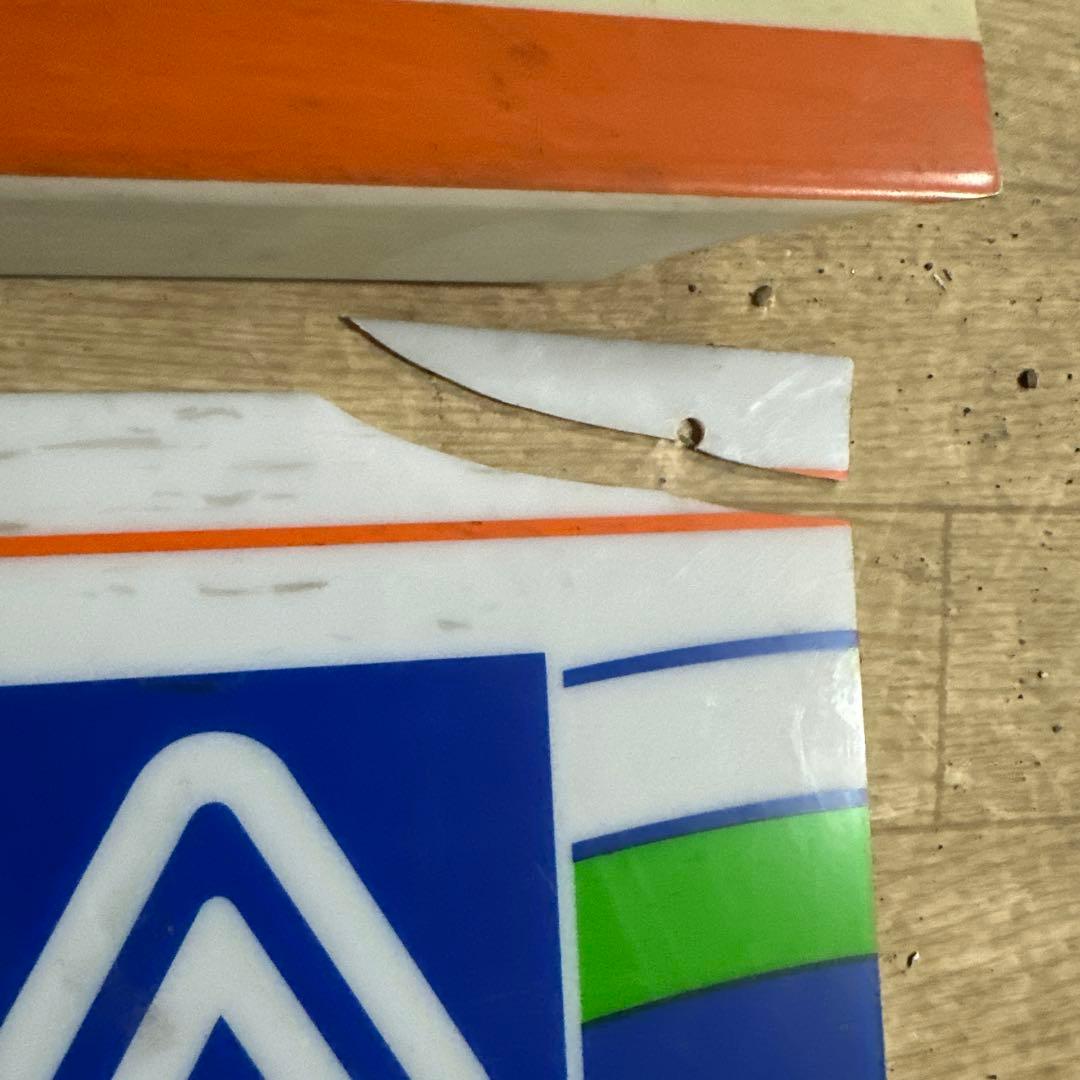 ツバメ自転車　看板　プラスチック