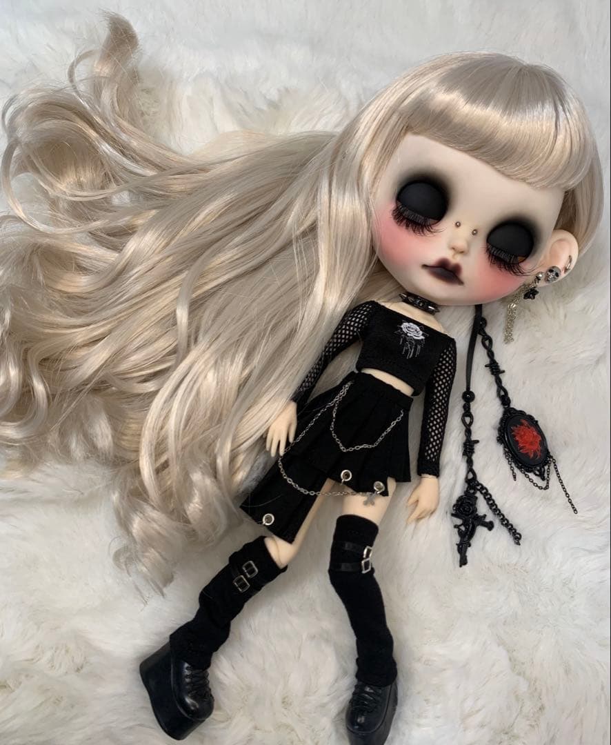 カスタムアイシードール★ロリータ~ちゃん★アウトフィット付属