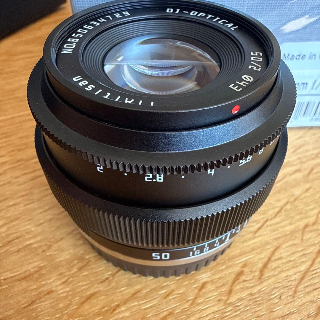 Fujifilm X-E4 シルバー 50mm f/2 レンズ付き