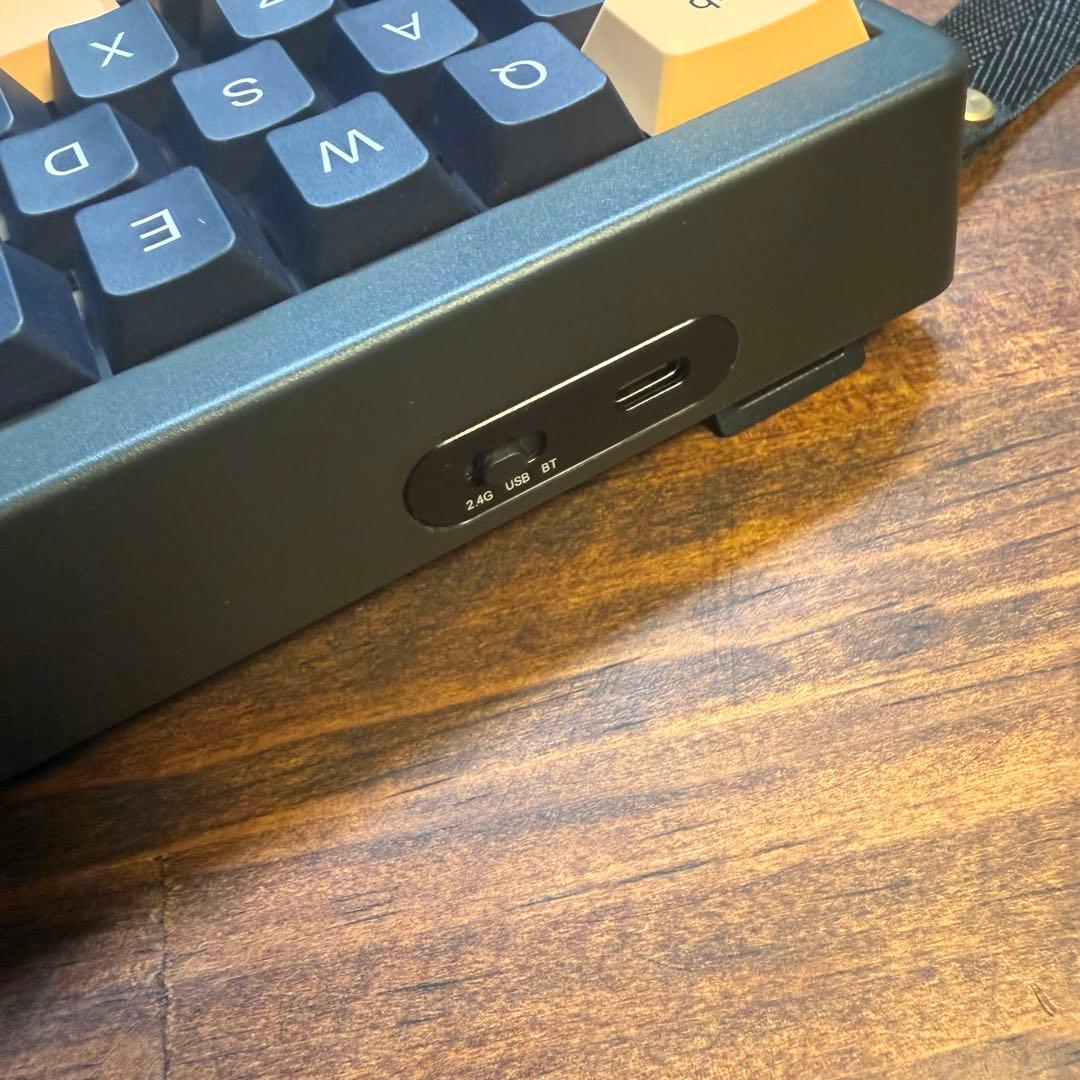 EPOMAKER TH40 40%メカニカルキーボード ホットスワップ対応