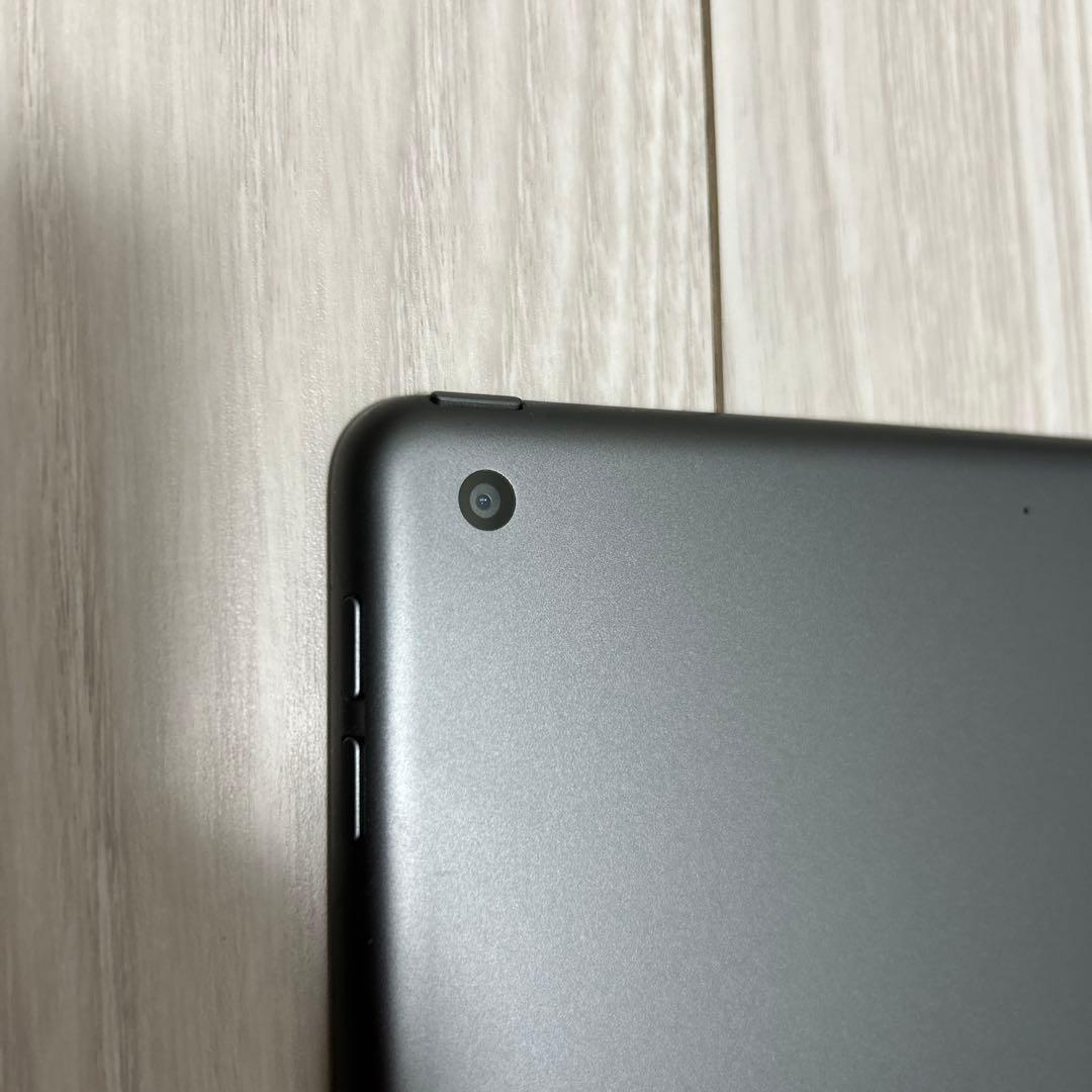 Apple iPad 第9世代　64GB (スペースグレー)