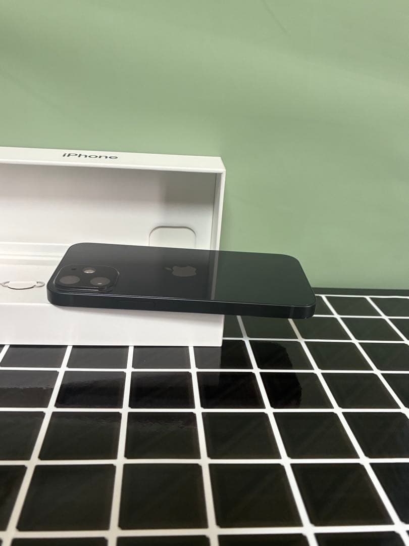 iPhone 12 mini 128GB ブラック　純正バッテリー交換済み