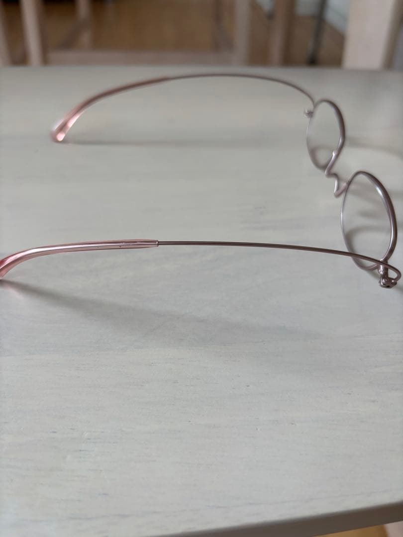 ぺーパーグラス ピンクメタルフレームオーバル老眼鏡 度数➕2.00 うっち