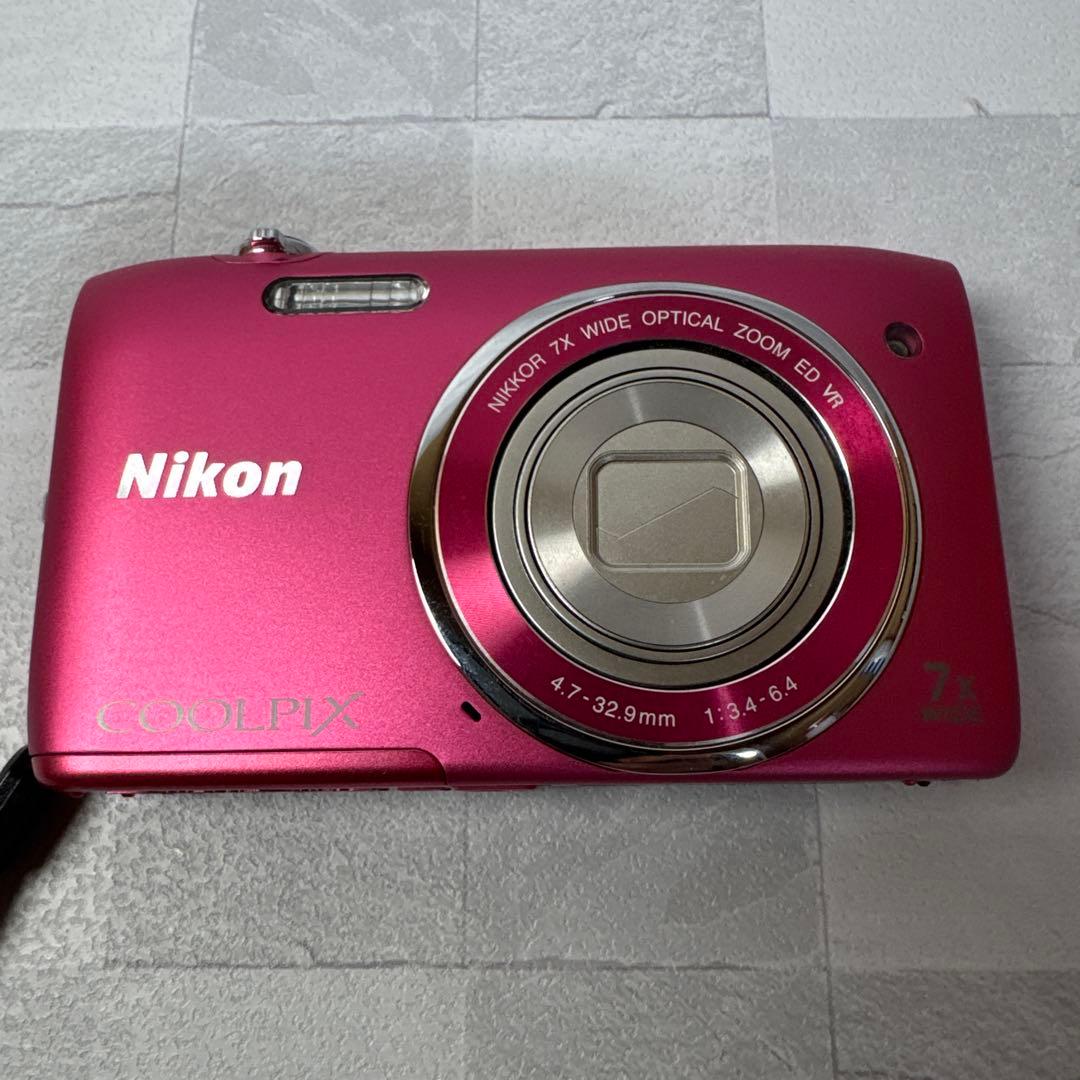 B110 Nikon COOLPIX S3500 ニコン クールピクス デジカメ