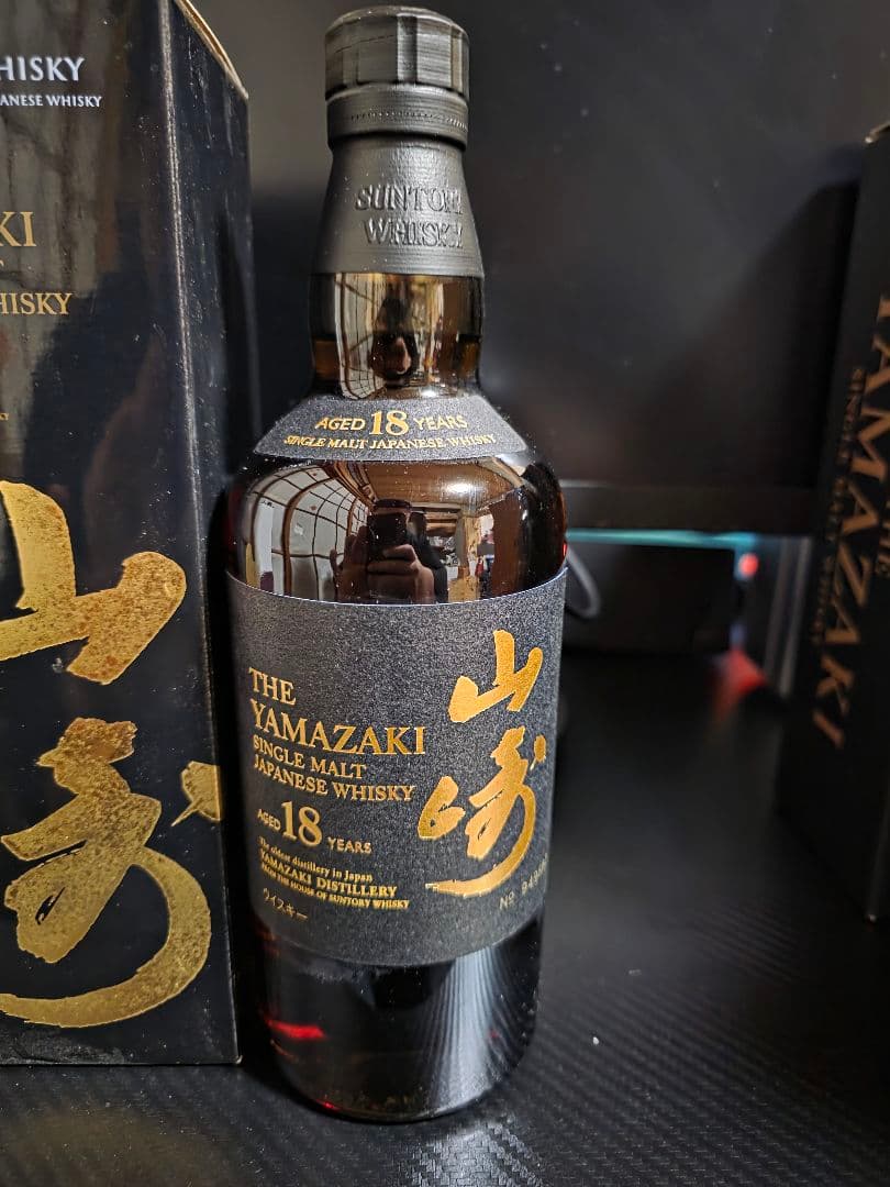 山崎18年 シングルモルトウイスキー 700ml　未開封