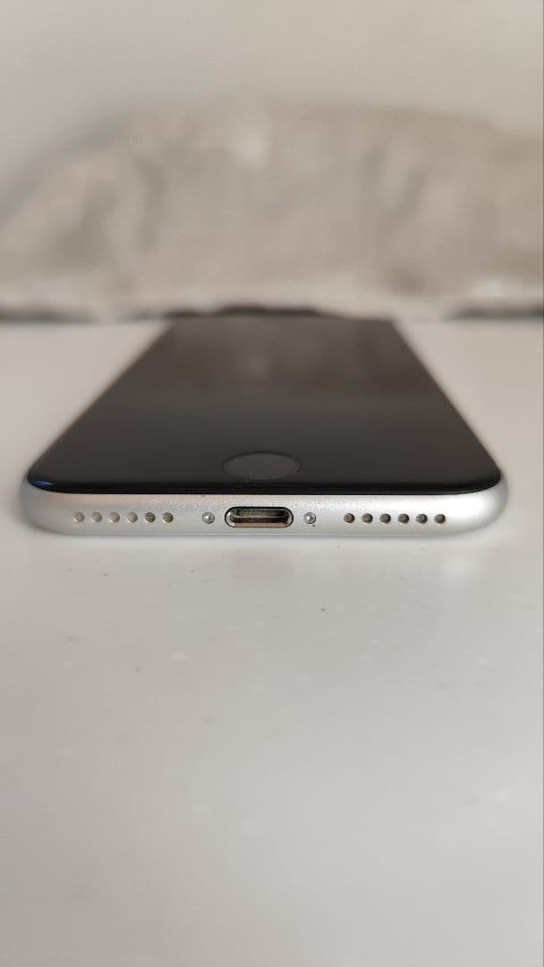 Apple iPhone SE(第2世代) ホワイト ソフトバンク