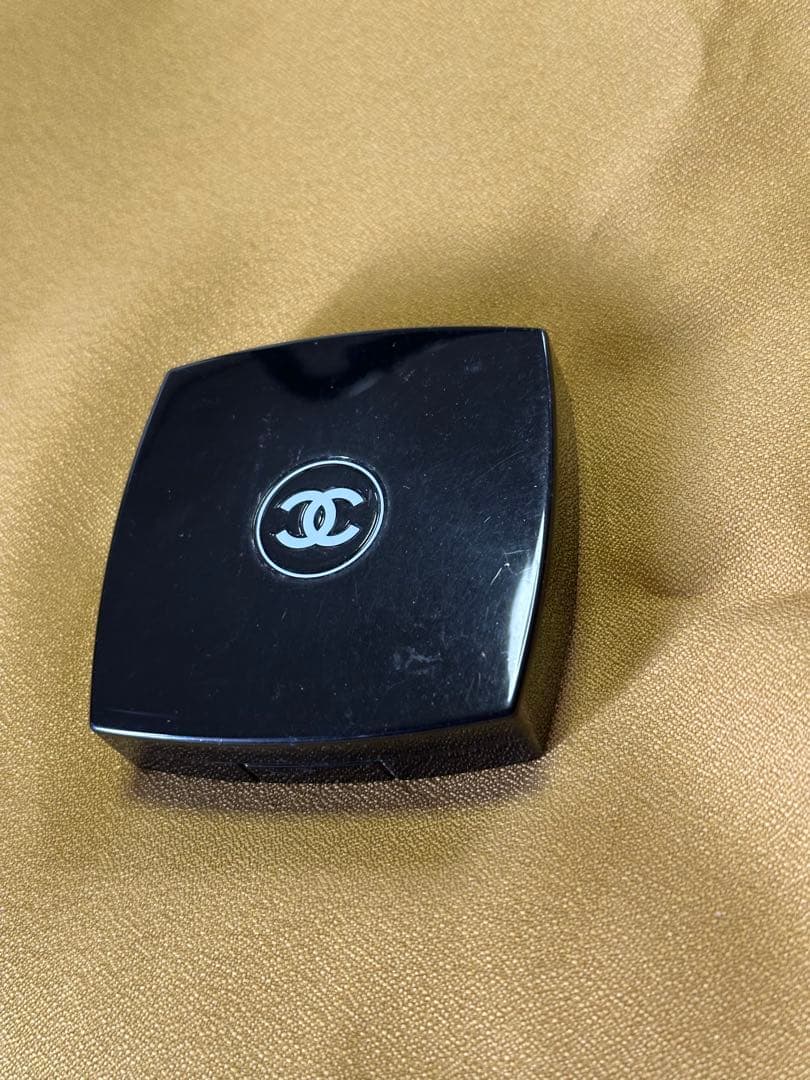 Chanel プレストパウダー ベージュ