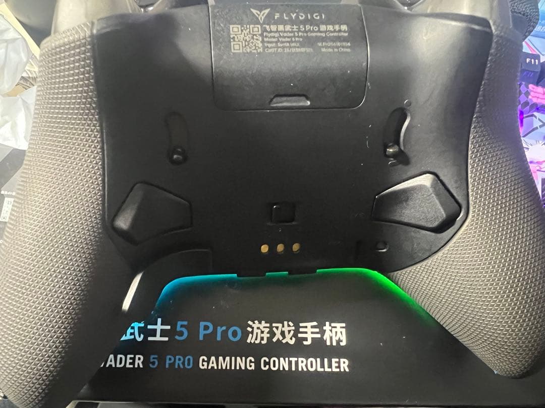 中古 Flydigi VADER 5 PRO ゲームコントローラー
