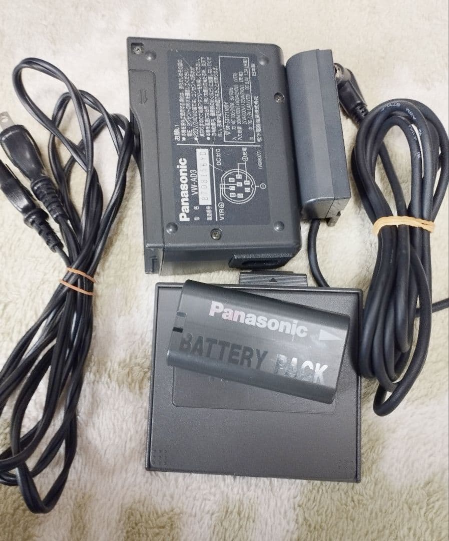 パナソニック ミニdv ビデオカメラ NV-DE3　動作確認済　液晶フィルム新品