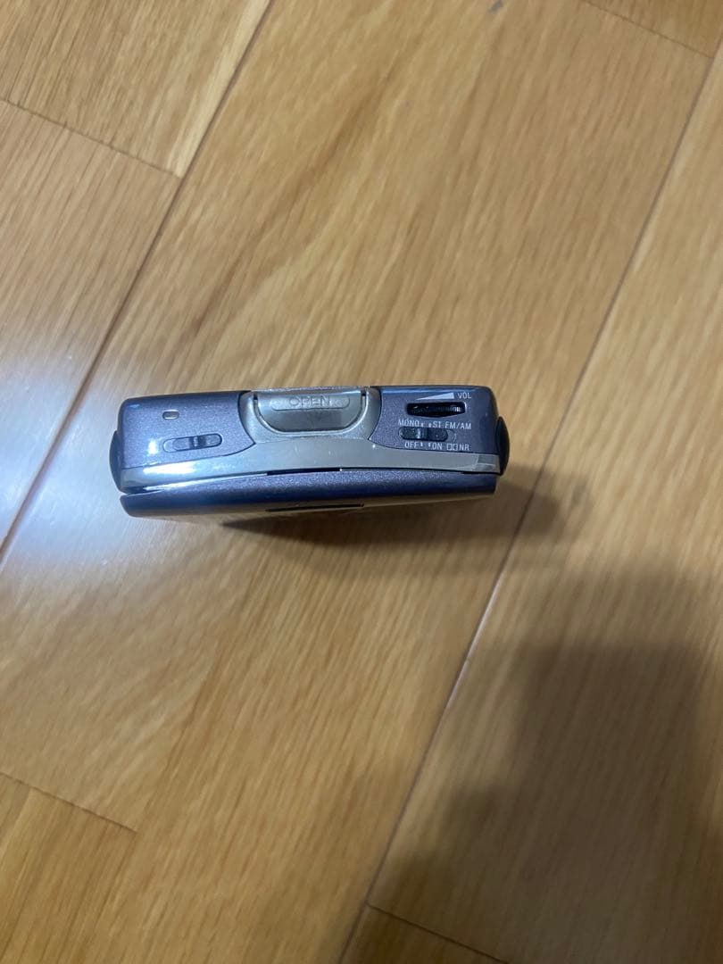 SONY WM-FX2カセットプレーヤーラジオ付き