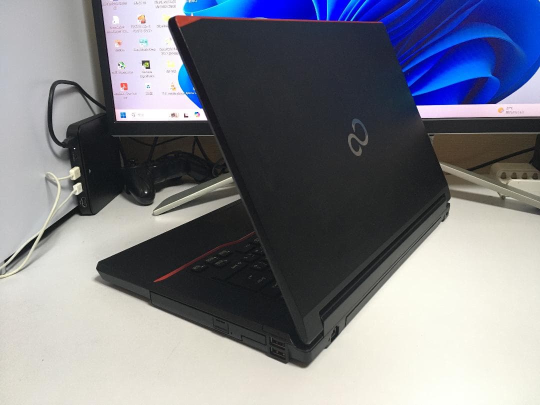 富士通 LIFEBOOK A553/H WindowsXP