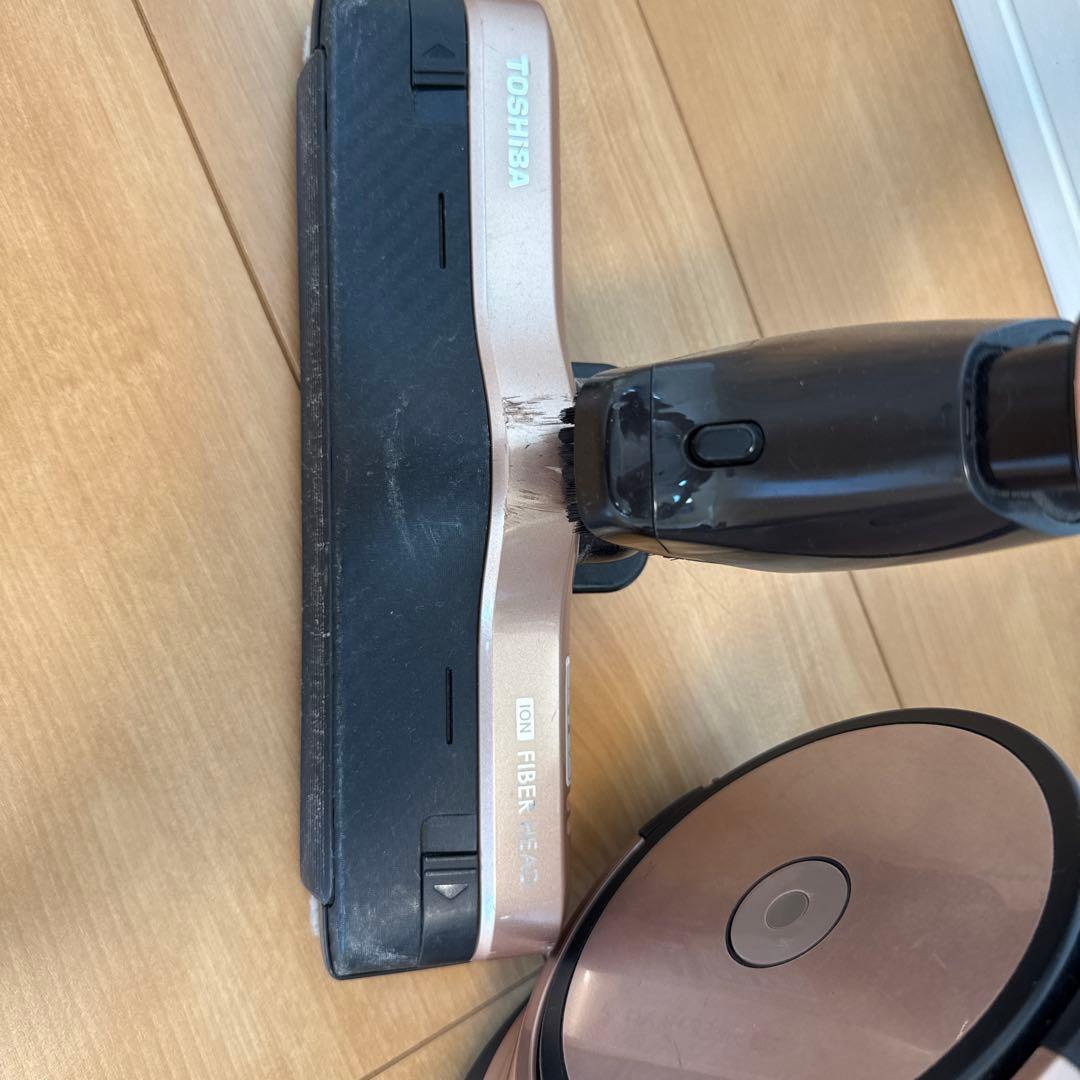 TOSHIBA サイクロン式キャニスター掃除機 ゴールド
