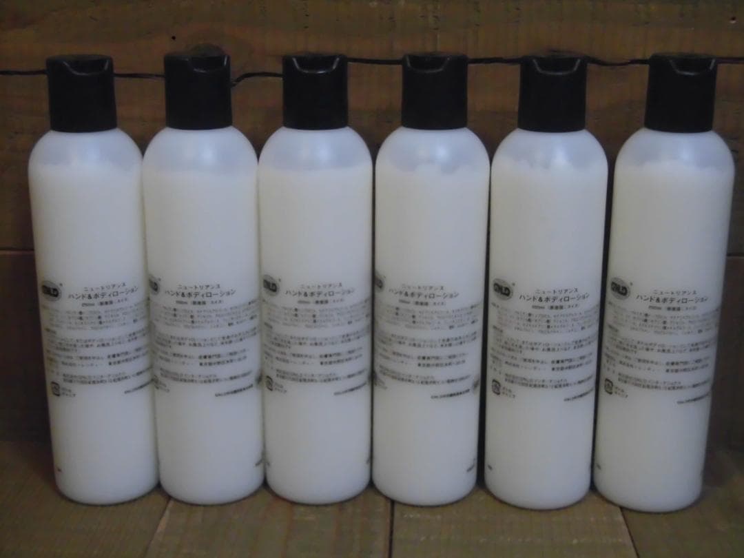 長期保管品 ニュートリアンス ハンド & ボディ ローション 250ml×6本入