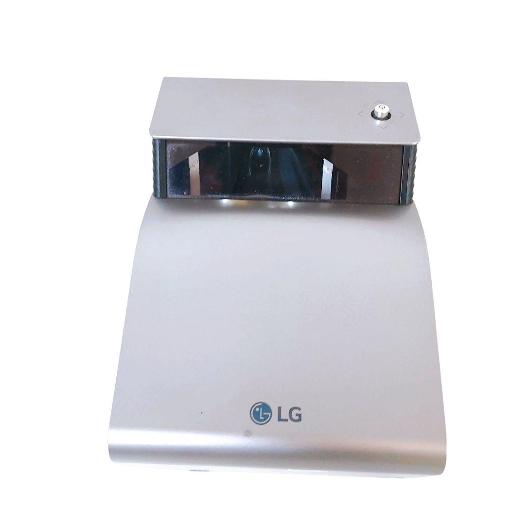 LG PH450UG 超短焦点 バッテリー内蔵 LEDプロジェクター