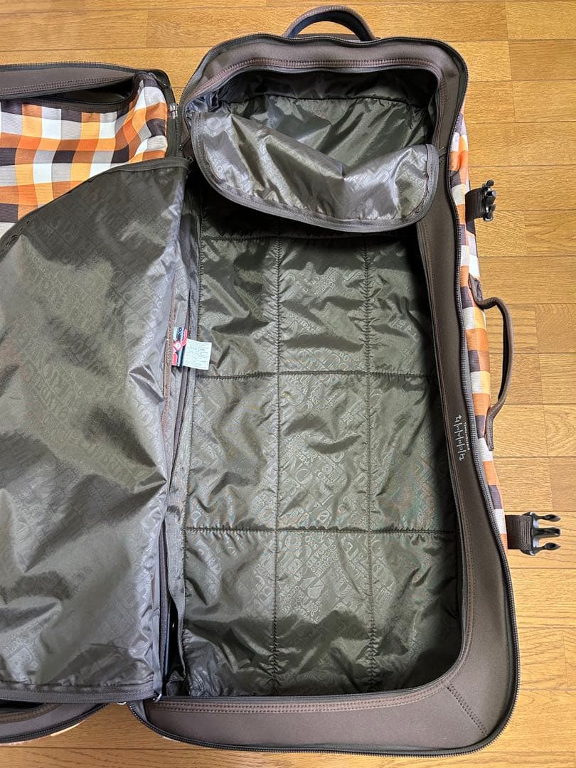 BURTOバートン　大型　キャリーバッグ　キャリーケース　ソフトケース　大容量