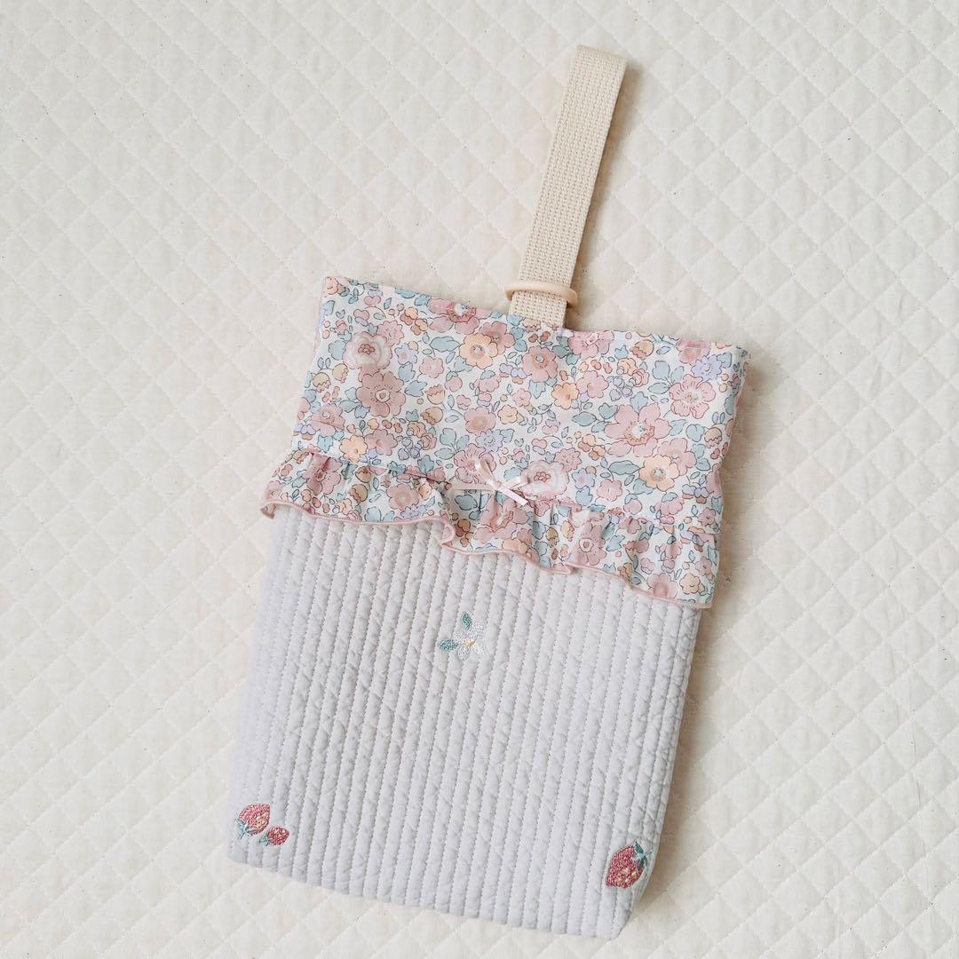 ハンドメイド　ヌビ　レッスンバッグ　リバティ生地　タナローン　女の子　ベッツィ