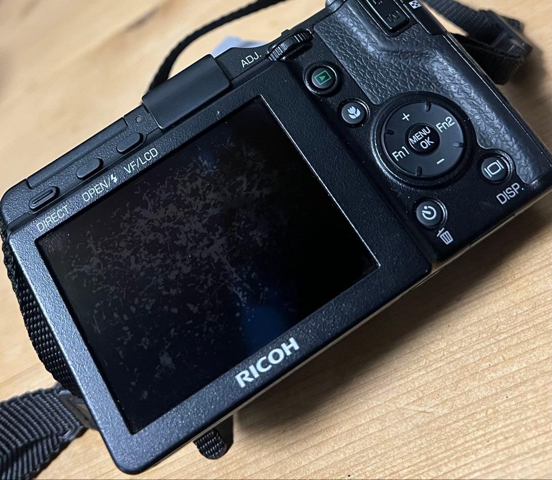 RICOH リコー GXR　/ デジタル一眼カメラ　ミラーレス