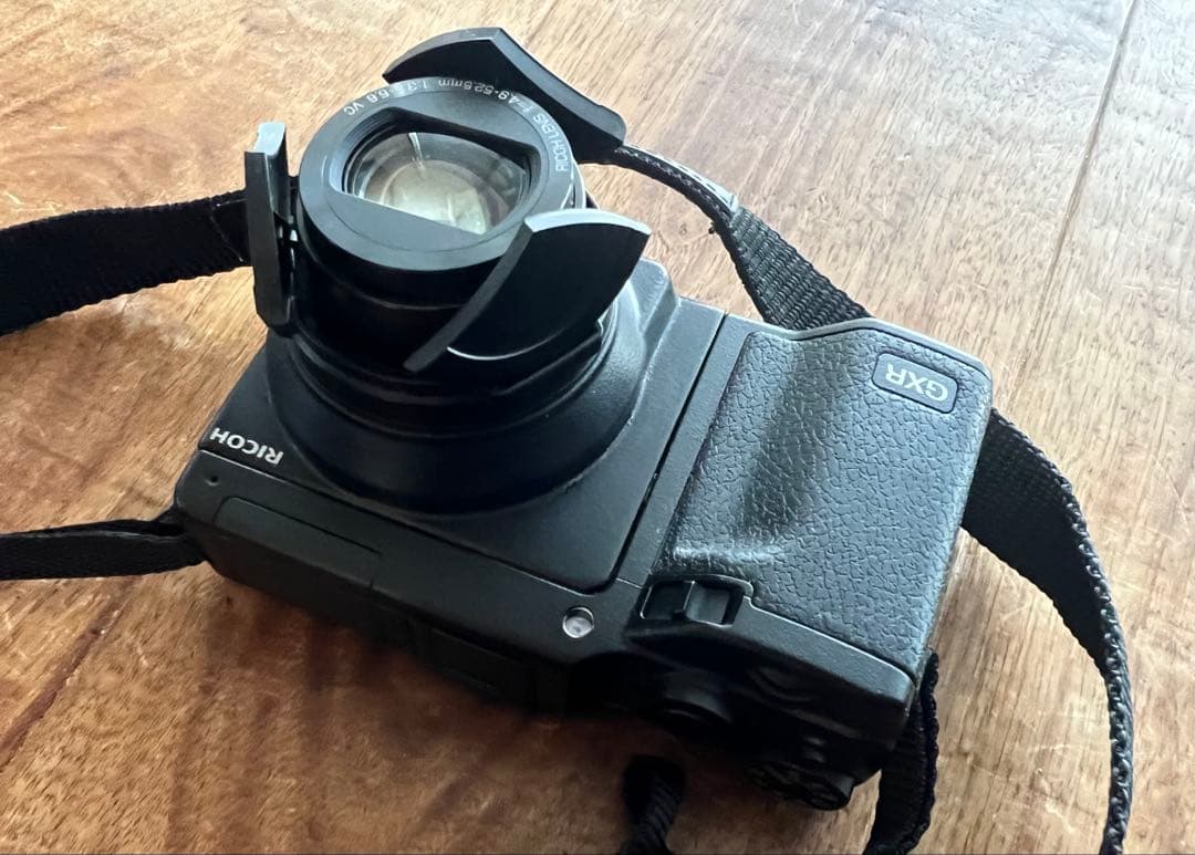 RICOH リコー GXR　/ デジタル一眼カメラ　ミラーレス