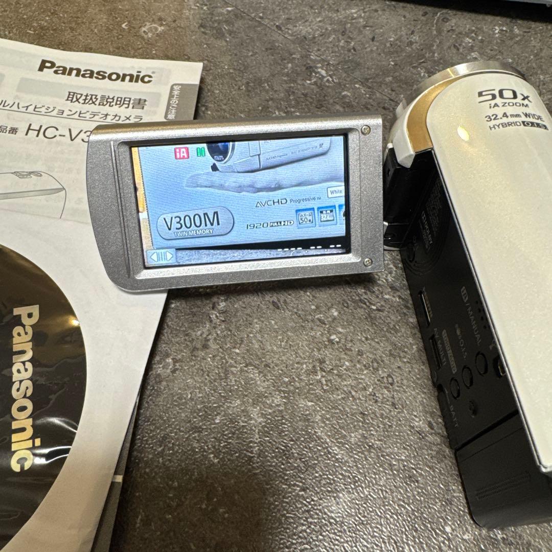 美品　Panasonic　ビデオカメラ　HC-V300M