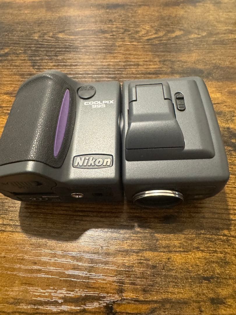 Nikon Coolpix 995 コンパクトデジタルカメラ